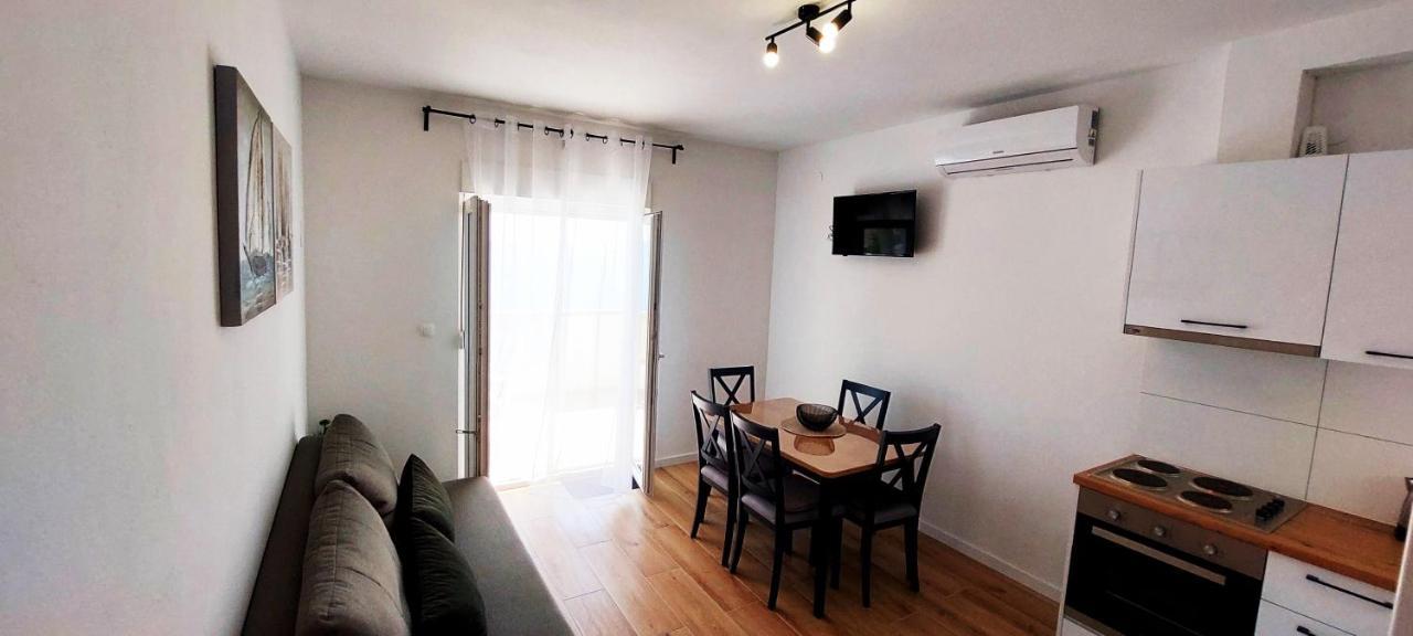 Apartmani Cvita Omiš Екстериор снимка