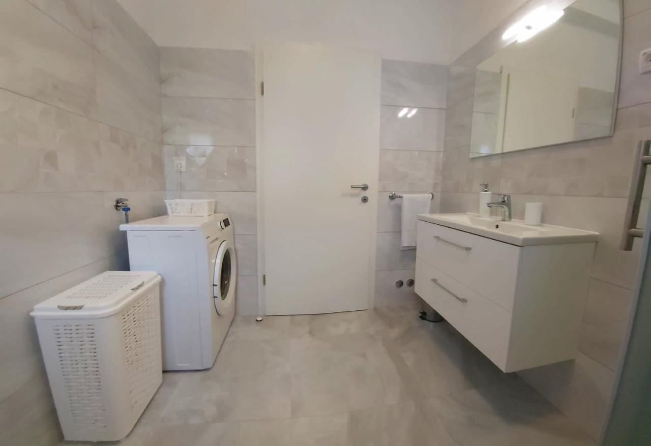Apartmani Cvita Omiš Екстериор снимка