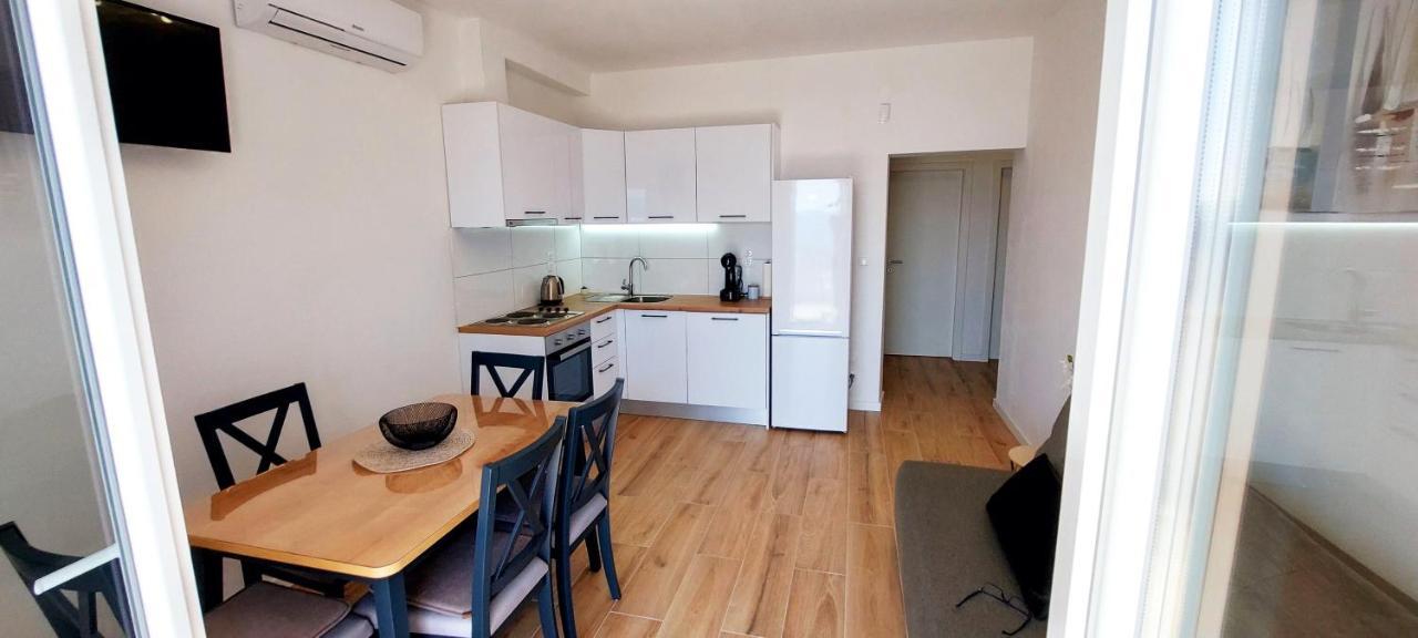 Apartmani Cvita Omiš Екстериор снимка