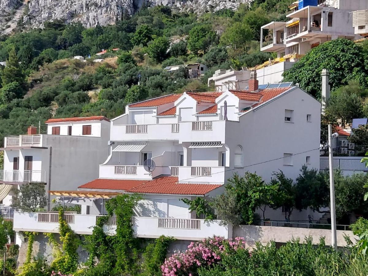 Apartmani Cvita Omiš Екстериор снимка